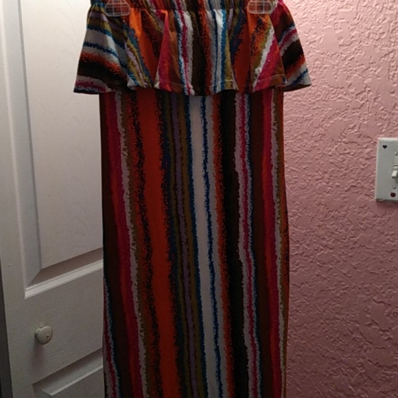 Dress - Picture 2 of 2